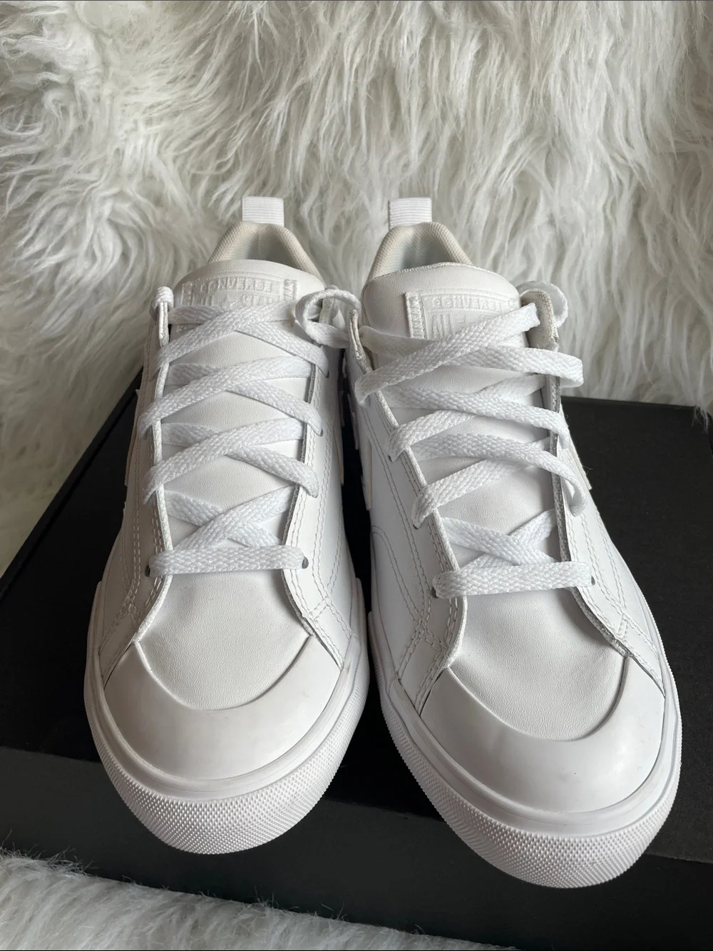 Converse Comfort Cushion Sneakers Size 6.5 NWOT